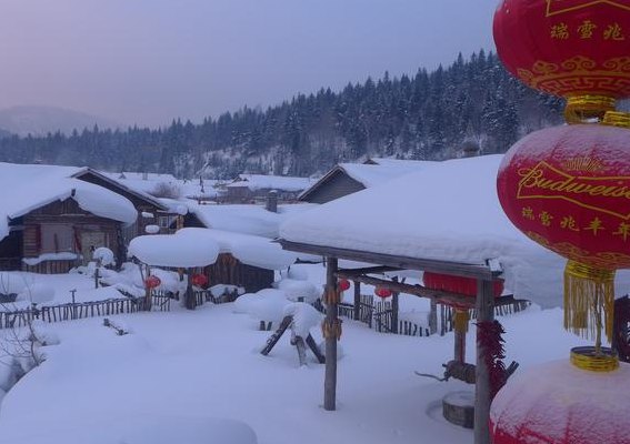 黑龙江雪乡(雪乡之美：黑龙江恢弘雪景令人陶醉)