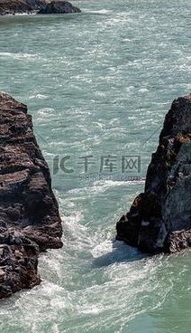 什么的河流（一条什么的河流）